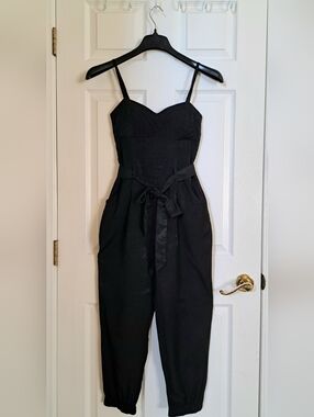 GUESS Women's Sleeveless Hendrix Bustier Jumpsuit